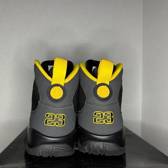 Jordan 9 Retro Dark Charcoal University Gold Size 8.5M Pre-loved - Picture 7 of 7